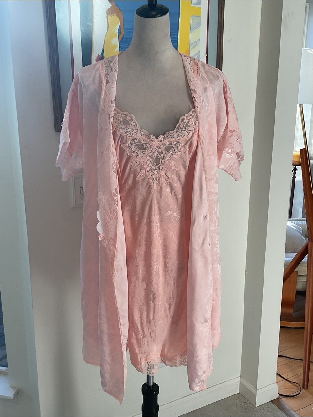 Vintage Victoria's Secret Light Pink Lace Trim Chemise and Robe Set